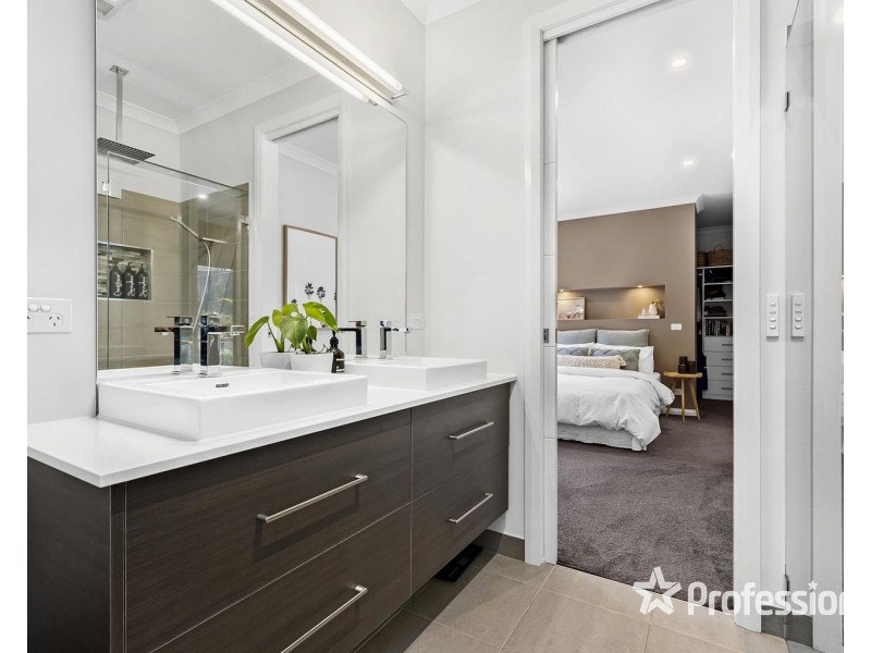 3a Pendle Place, Kilsyth VIC 3137