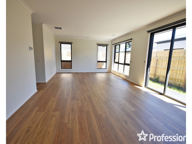 70a Hawthory Road, Kilsyth VIC 3137