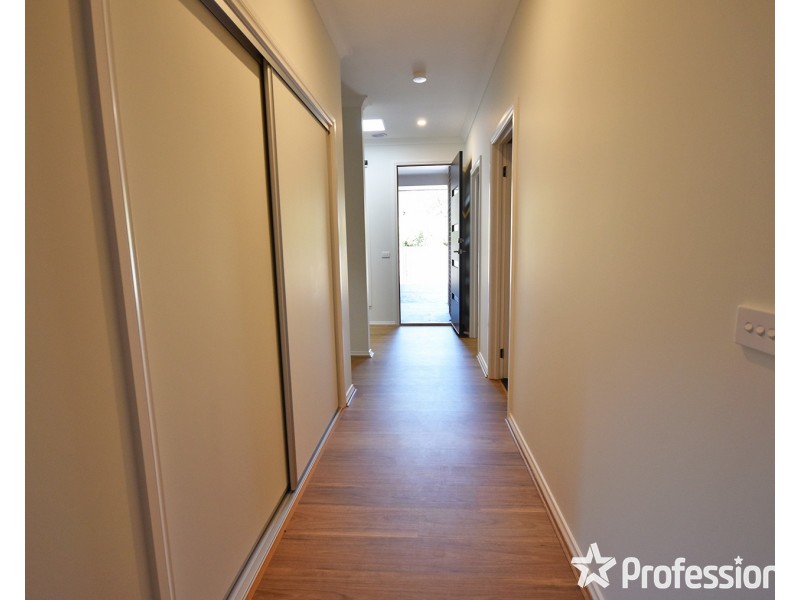 70a Hawthory Road, Kilsyth VIC 3137