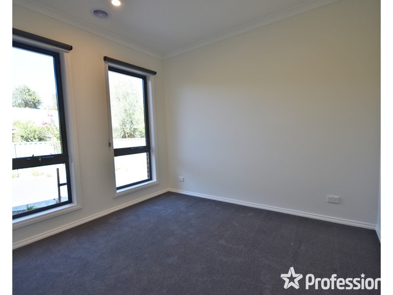 70a Hawthory Road, Kilsyth VIC 3137