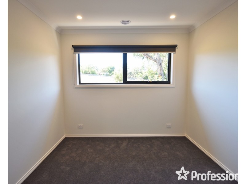 70a Hawthory Road, Kilsyth VIC 3137