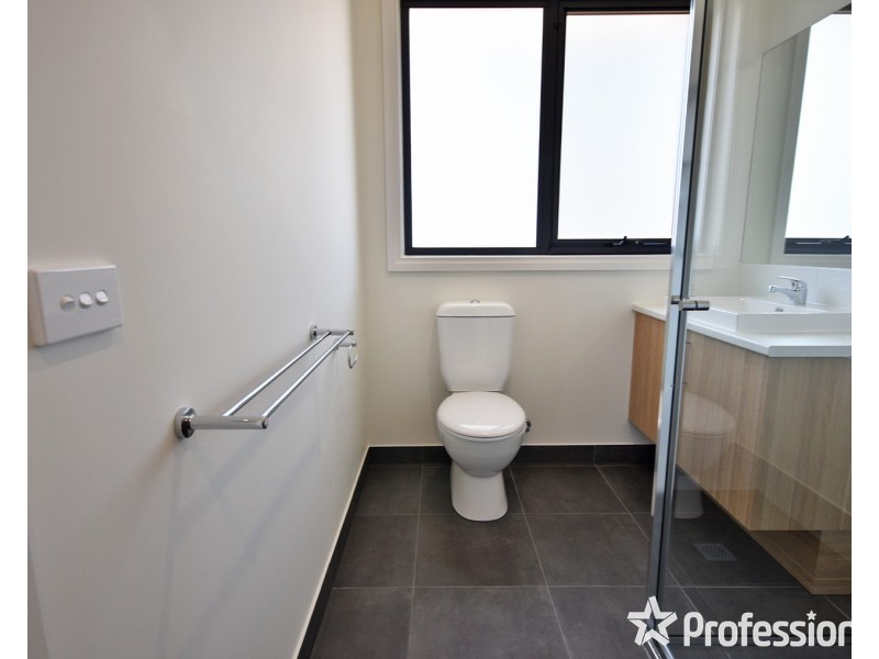 70a Hawthory Road, Kilsyth VIC 3137
