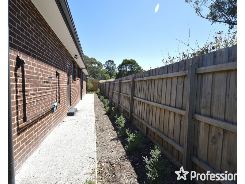 70a Hawthory Road, Kilsyth VIC 3137