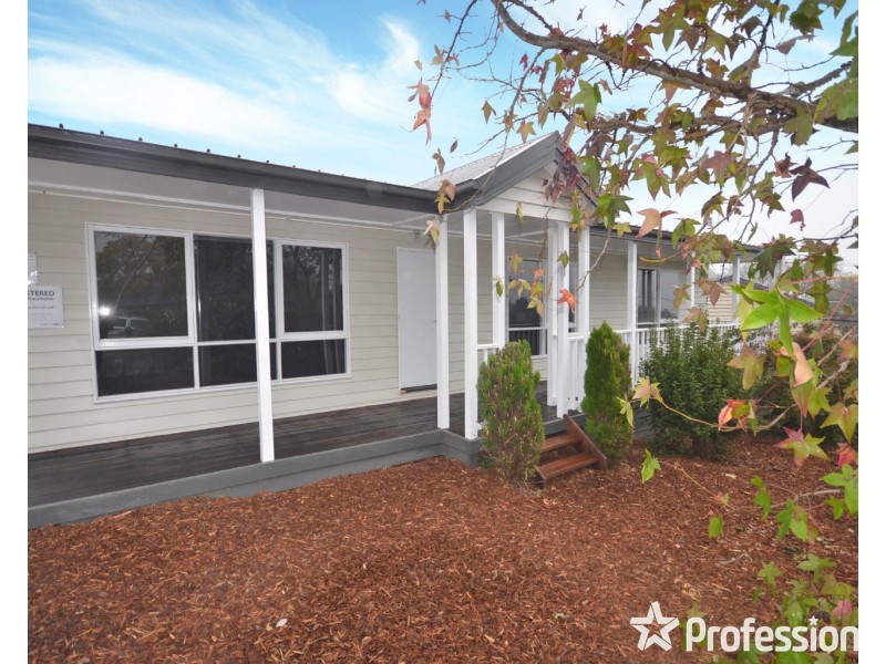 11 Dunoon Street, Mooroolbark VIC 3138