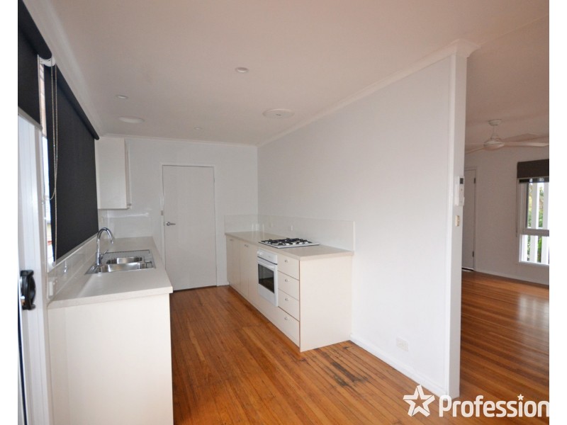 11 Dunoon Street, Mooroolbark VIC 3138