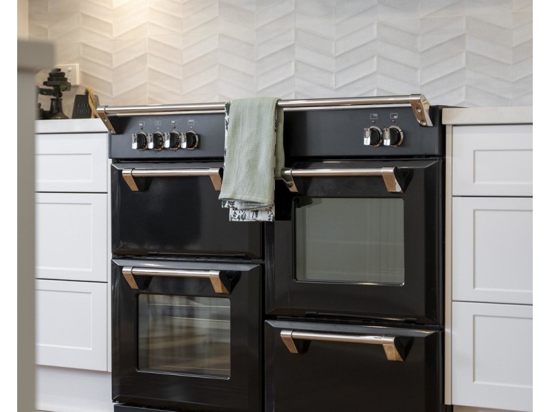 31-33 Lily Avenue, Mount Evelyn VIC 3796