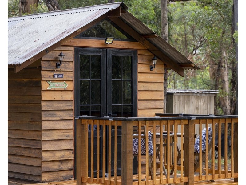 31-33 Lily Avenue, Mount Evelyn VIC 3796