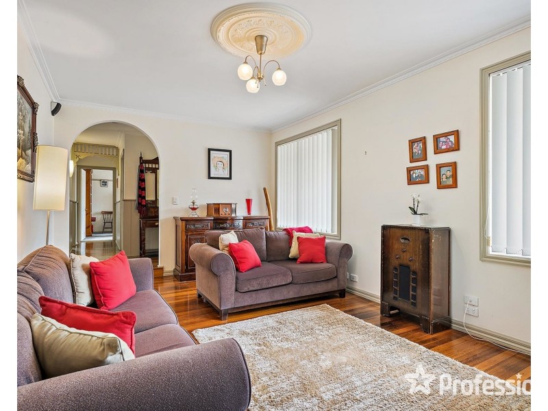 14 Lightwood Drive, Ferntree Gully VIC 3156