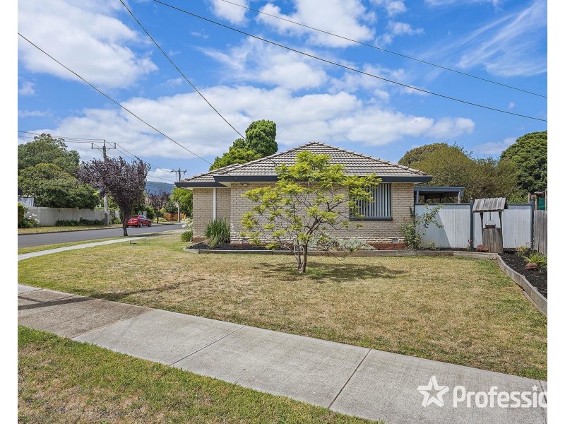 14 Lightwood Drive, Ferntree Gully VIC 3156
