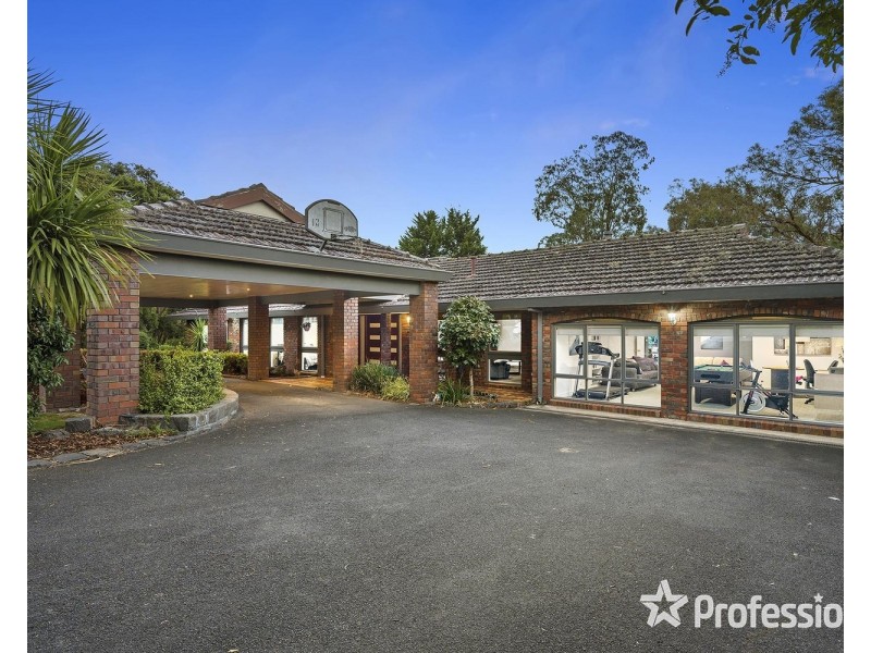 11 Chapman Court, Mooroolbark VIC 3138