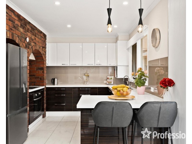 11 Chapman Court, Mooroolbark VIC 3138