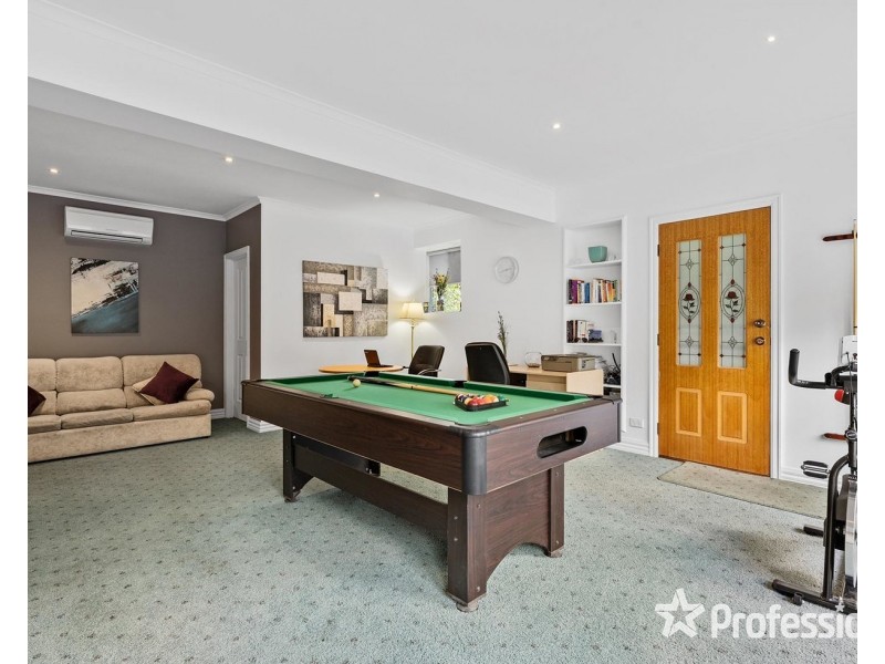 11 Chapman Court, Mooroolbark VIC 3138
