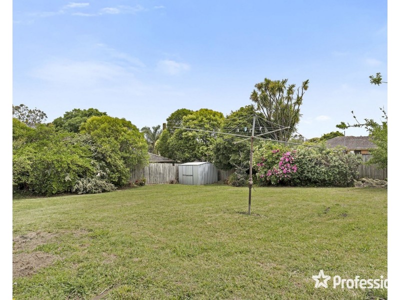 97 Hawthory Road, Kilsyth VIC 3137