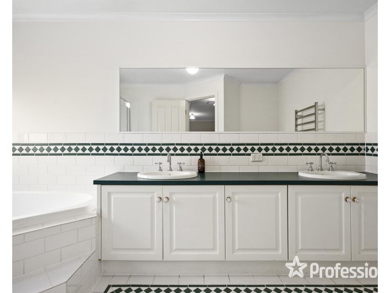 5 The Circuit, Lilydale VIC 3140