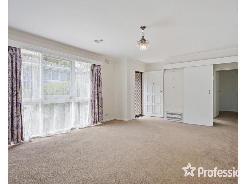 2/3 Blannin Street, Healesville VIC 3777