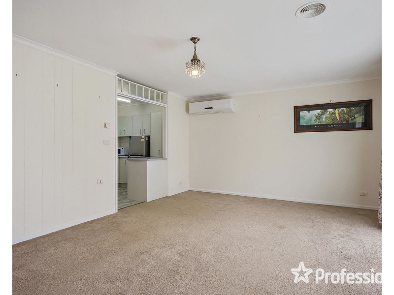2/3 Blannin Street, Healesville VIC 3777