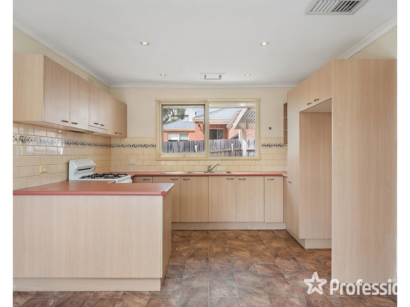 42 Sellick Drive, Croydon VIC 3136