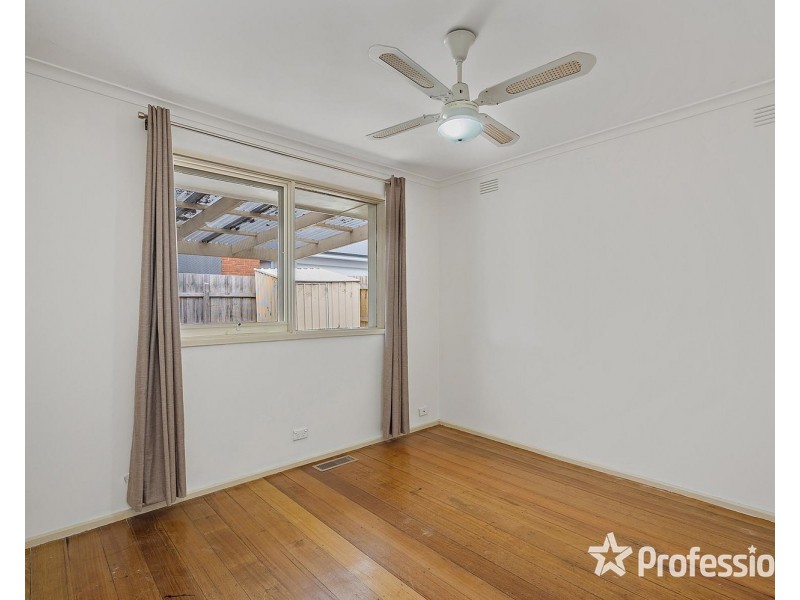 42 Sellick Drive, Croydon VIC 3136