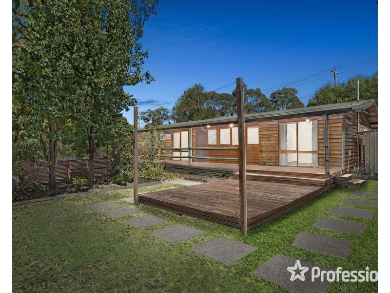 3 Daymar Drive, Mooroolbark VIC 3138