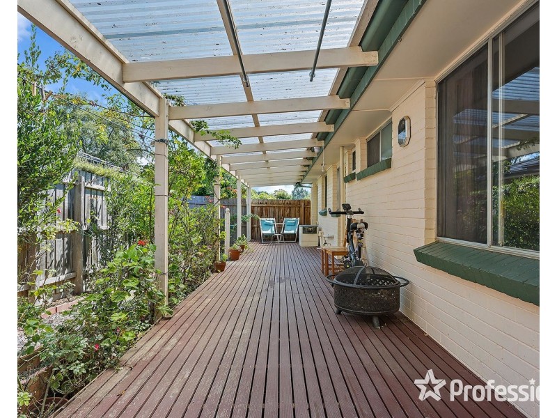 6 Anglo Court, Mooroolbark VIC 3138