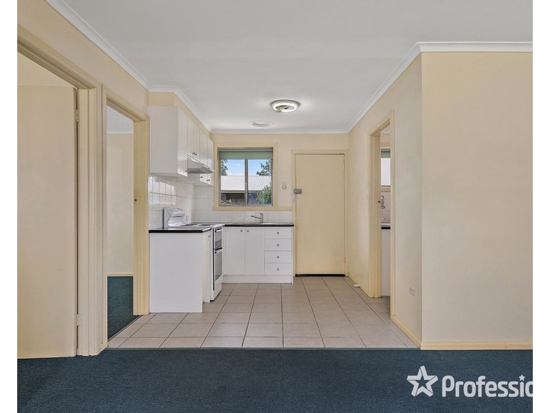 1/1 Normleith Grove, Boronia VIC 3155