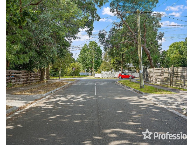 1/1 Normleith Grove, Boronia VIC 3155