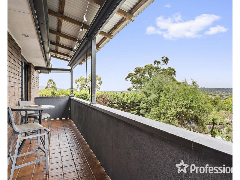 6 Bimbi Court, Mooroolbark VIC 3138