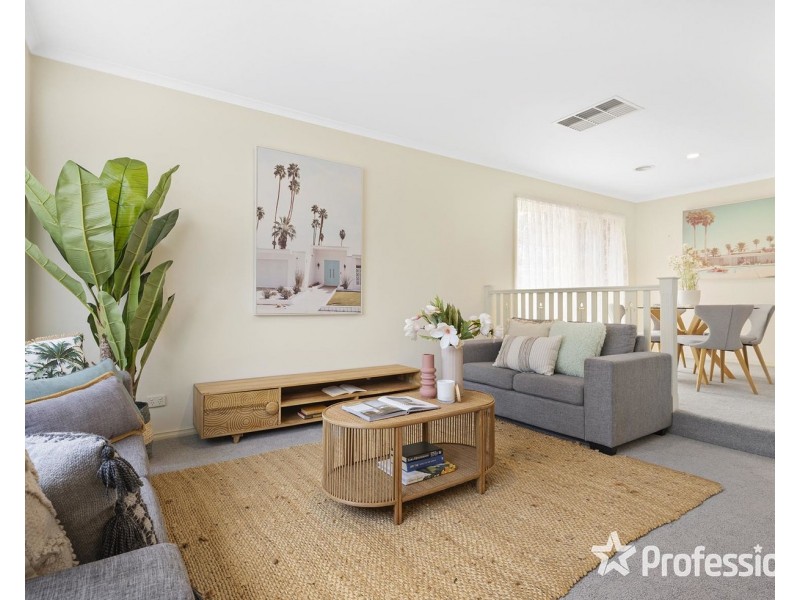 10 Whernside Court, Mooroolbark VIC 3138