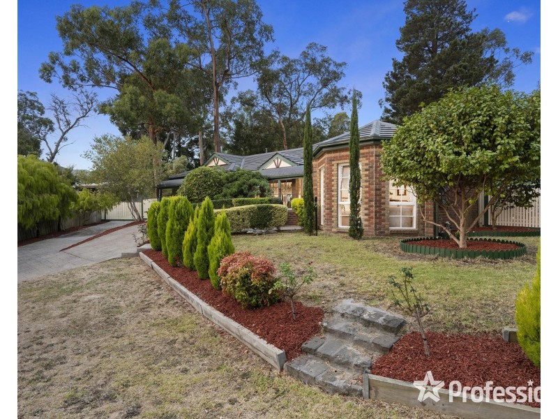 10 Christa Court, Lilydale VIC 3140