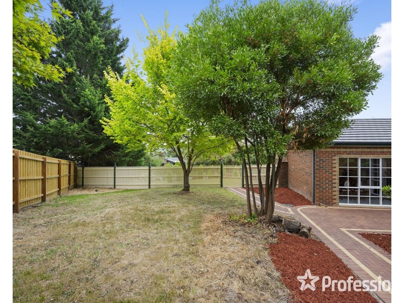 10 Christa Court, Lilydale VIC 3140