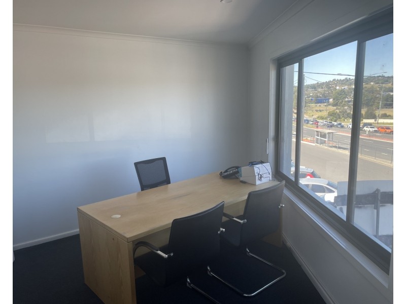 1/3 Exeter Road, Croydon North VIC 3136