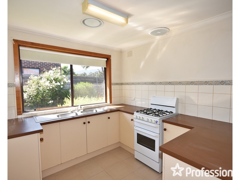 4/10-12 Urana Street, Kilsyth VIC 3137