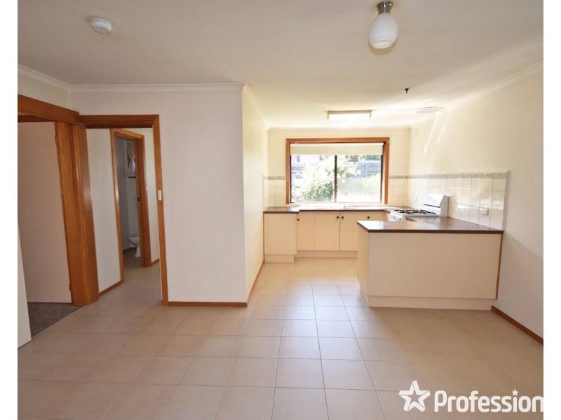 4/10-12 Urana Street, Kilsyth VIC 3137