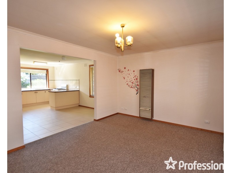 4/10-12 Urana Street, Kilsyth VIC 3137