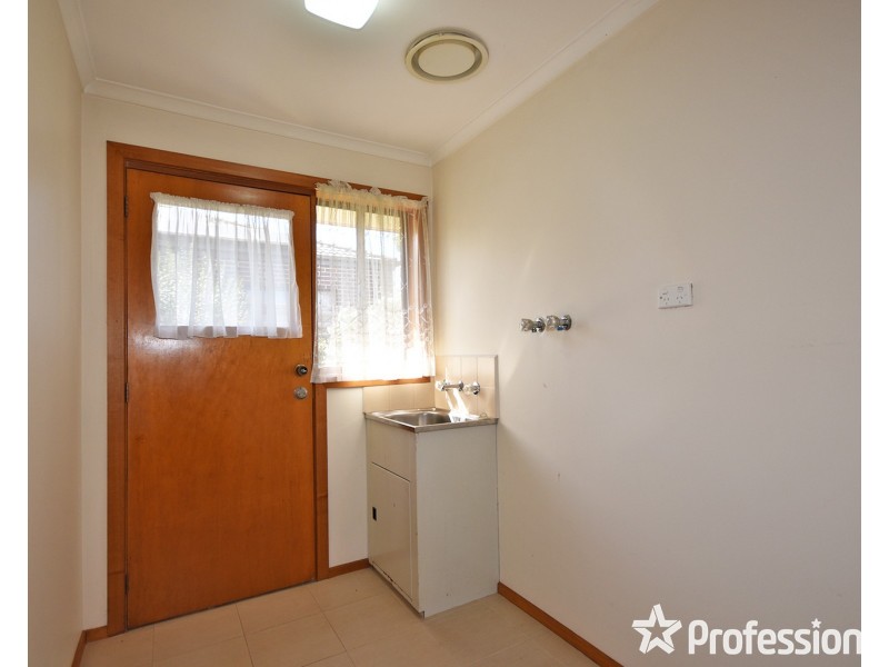 4/10-12 Urana Street, Kilsyth VIC 3137