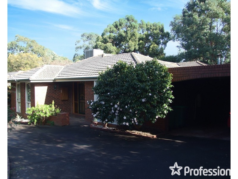 11 Morrison Crescent, Kilsyth VIC 3137