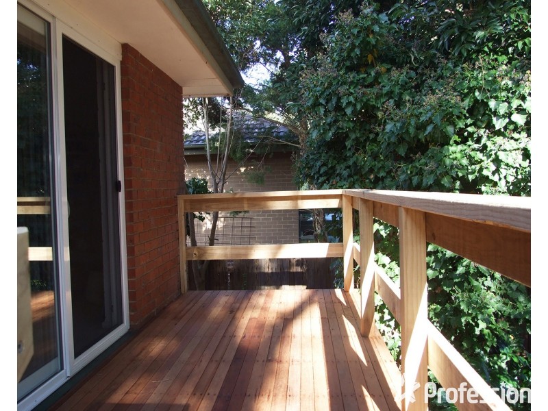 11 Morrison Crescent, Kilsyth VIC 3137