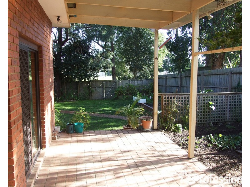 11 Morrison Crescent, Kilsyth VIC 3137