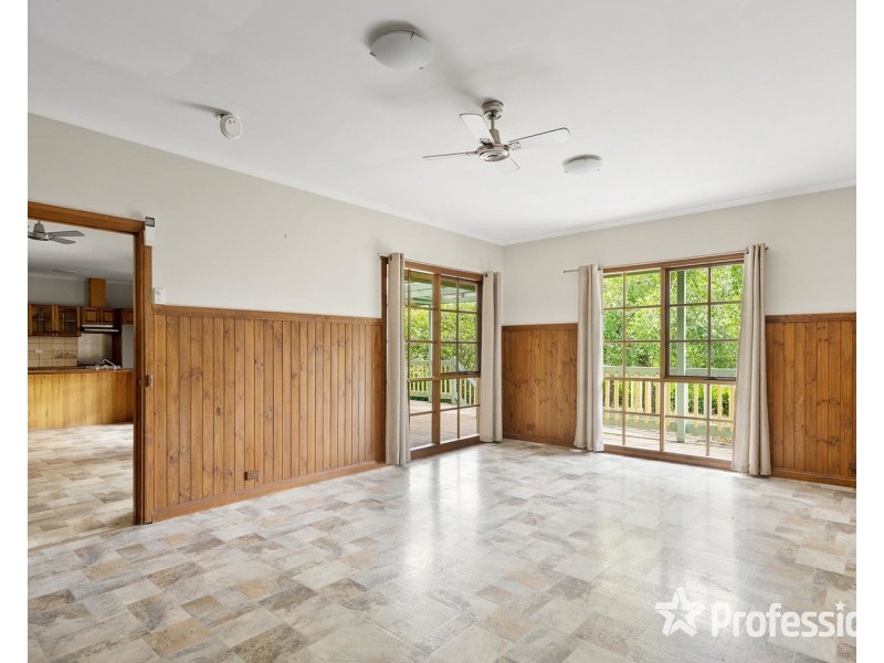 2 Chandlers Lane, Kilsyth VIC 3137