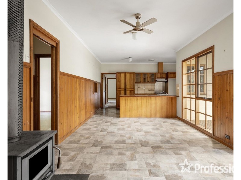 2 Chandlers Lane, Kilsyth VIC 3137