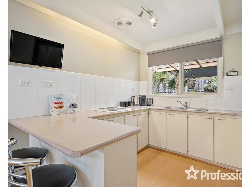 98 Edward Road, Chirnside Park VIC 3116