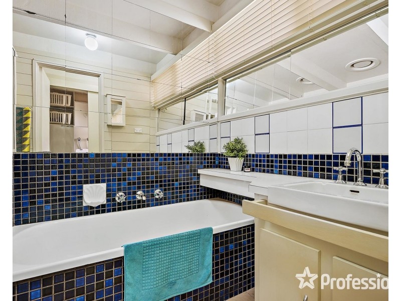 98 Edward Road, Chirnside Park VIC 3116