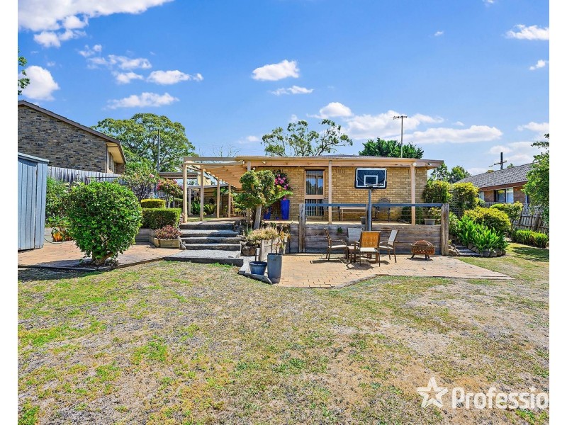 98 Edward Road, Chirnside Park VIC 3116