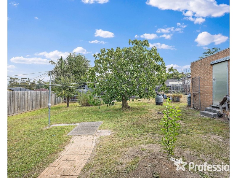 4 Orrong Road, Mooroolbark VIC 3138