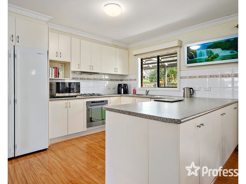 1/4 Palm Grove, Kilsyth VIC 3137
