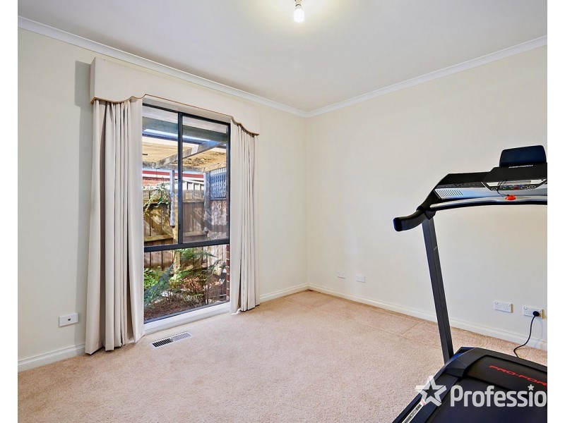 1/4 Palm Grove, Kilsyth VIC 3137