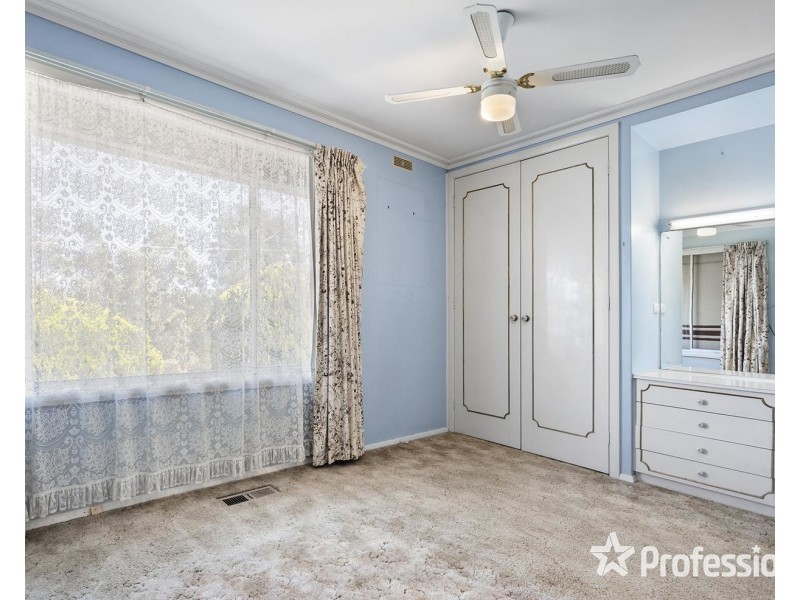 218 Manchester Road, Mooroolbark VIC 3138