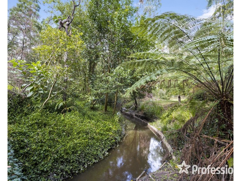 2 Blue Wren Court, Mount Evelyn VIC 3796