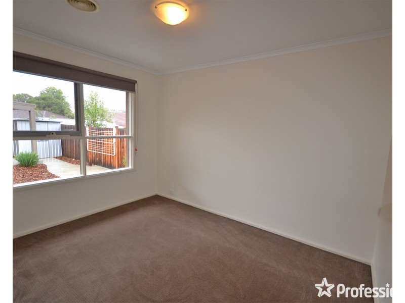 1/5 Alex Court, Mooroolbark VIC 3138