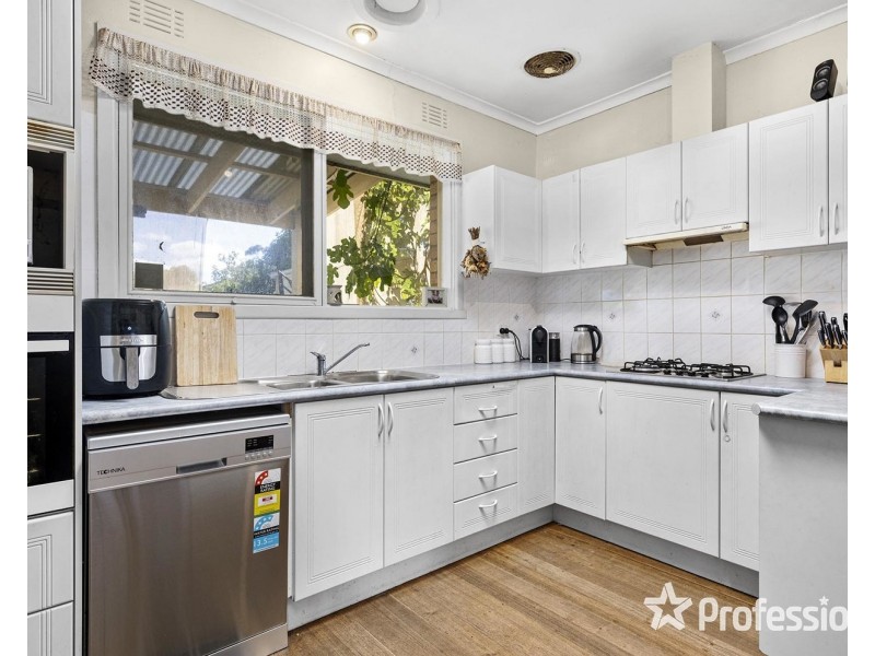 62 Mount View Parade, Croydon VIC 3136